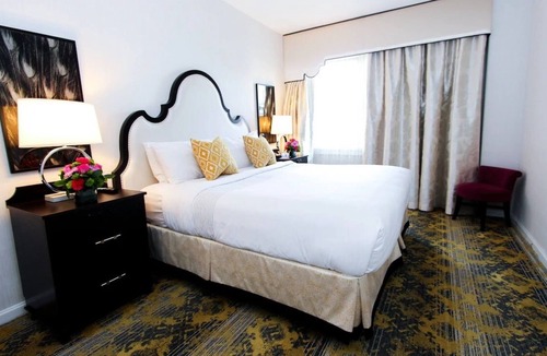 Kalorama Heights Hotel | Modern 1BR King Suite | Heart of Washington | 0.5 mi to Dupont Circle | Parking