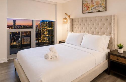 Garden District Apartment | Modern 2BR Spacious Stay - Prime Location