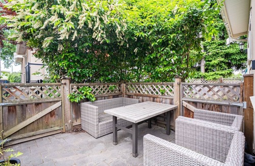 Riley Park-Little Mountain House | Modern 3BR Lane House Vancouver