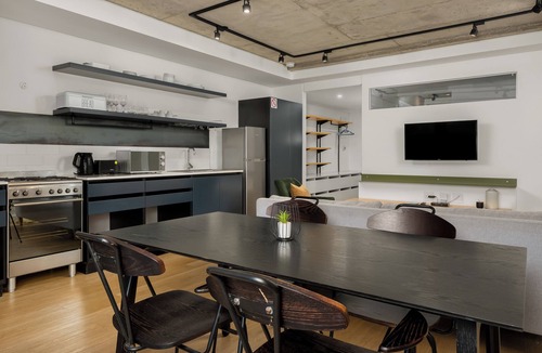 Schotsche Kloof Apartment | Modern Apartment in Vibrant Bo Kaap - Pool Deck