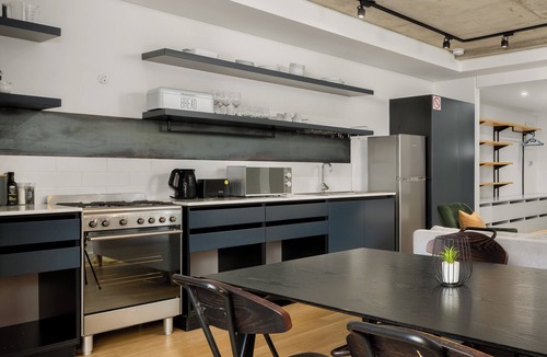 Schotsche Kloof Apartment | Modern Apartment in Vibrant Bo Kaap - Pool Deck