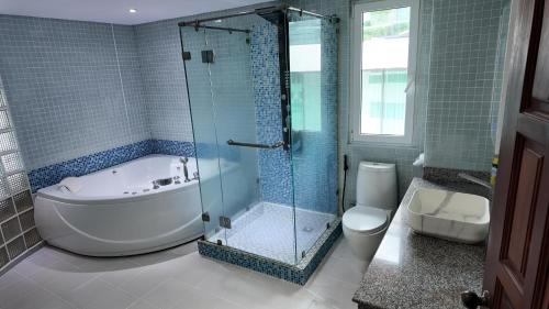 Nong Chaeng Apartment | Modern apartment in Patong Center