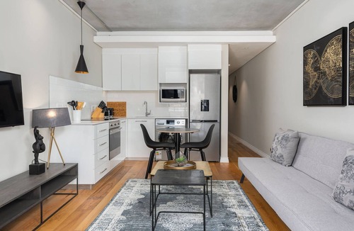 Cape Town City Centre Apartment | Modern Apartment - Wifi - Netflix - Parking