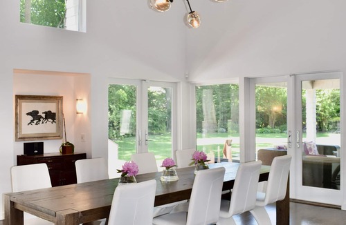 Village of East Hampton House | Modern chic house in Georgica, East Hampton