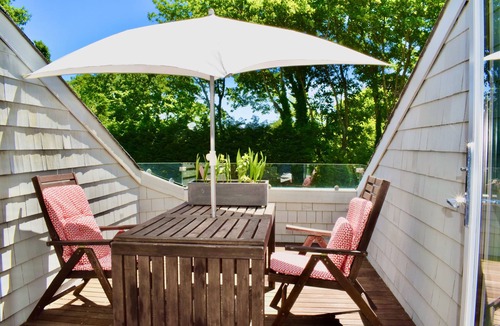 Village of East Hampton House | Modern chic house in Georgica, East Hampton