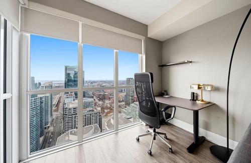 Toronto Entertainment District Apartment | Modern City Condo with Parking Walk to CN Tower