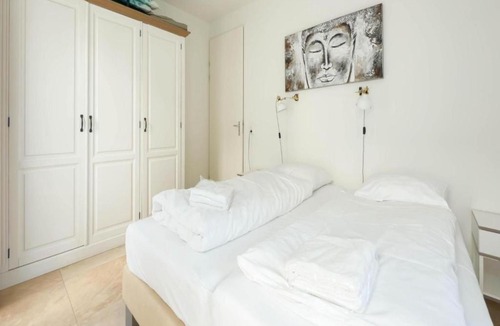 Egmond aan Zee Apartment | Modern Coast Villa with Private Patio