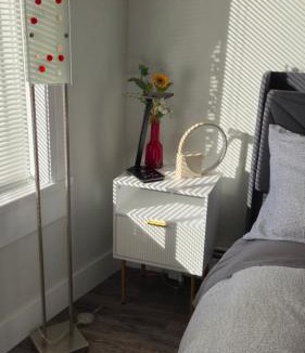 West Vancouver House | Modern Coastal 2BR Retreat with Hot Tub in Vancouver BC