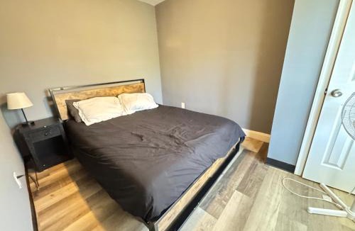 Anacostia Apartment | Modern Cozy Apartment with Free Parking