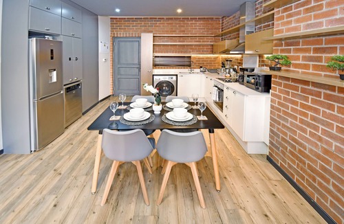 Greater Johannesburg Metropolitan Area Apartment | Modern Executive Brick Loft|The Vantage|Heart of Rosebank|Next to Star Bucks