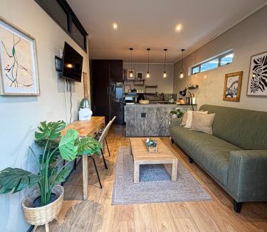 Die Boord Apartment | Modern Flat in the Cape Winelands