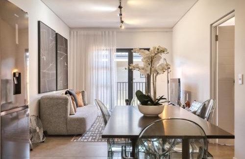 Greater Johannesburg Metropolitan Area Apartment | Modern Luxury 1BR in Hyde Park