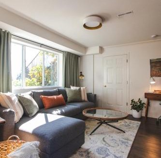 Lynn Valley Apartment | Modern Lynn Valley Retreat with Mountain and City Views