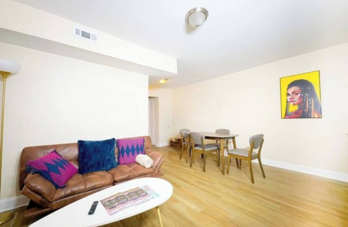 Bellevue Apartment | Modern Minimalist Haven 1BD 1BA Apt in SE DC WiFi