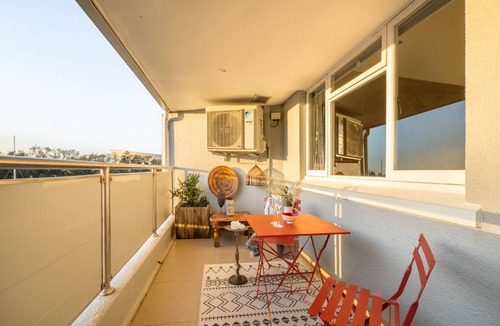 Green Point Apartment | Modern One Bed | Central Green Point | Stadium