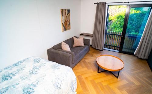 Century City Apartment | Modern Studio Steps from Ratanga Park