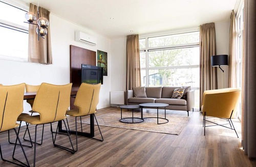 Berkhout Ski Chalet | ✓ Module Special at Park Westerkogge ✓ Holiday home for 6 people ✓ Located in Berkhout (North Holland) ✓ Waterfront holiday resort ✓ Book directly at the resort