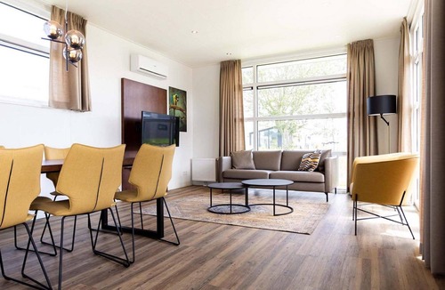 Avenhorn Ski Chalet | ✓ Module Special at Park Westerkogge ✓ Holiday home for 6 people ✓ Located in Berkhout (North Holland) ✓ Waterfront holiday resort ✓ Book directly at the resort