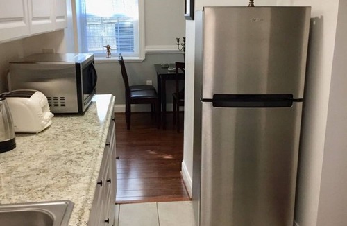 Derwood Villa | Mona's-luxurious 810-SF 2 Bedrooms, 2 full Baths, Beautiful & Bright Apartment.