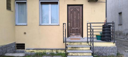 Pavia Apartment | Monolocale corte