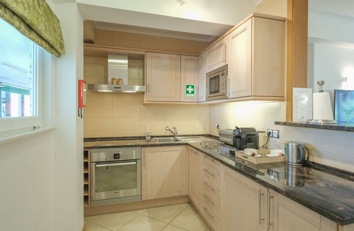 Funchal Apartment | Monte Zest Apt in Lagos