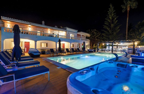 Funchal Apartment | Monte Zest Apt in Lagos