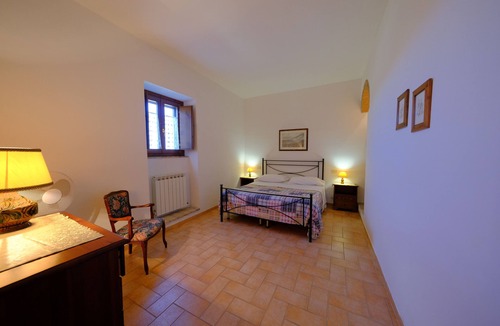 San Gimignano House | MONTEGONFOLI 4, Apartment for 4 adults with amazing views on San Gimignano
