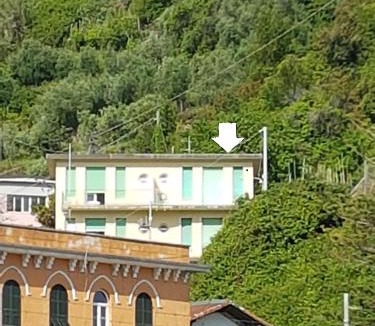 Borgo Antico Villa | Monterosso Apartments in Servano's Villas