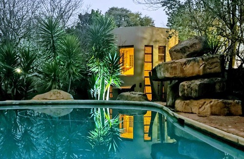 Greater Johannesburg Metropolitan Area Ski Chalet | Moonflower Cottages