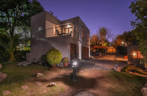 Greater Johannesburg Metropolitan Area Ski Chalet | Moonflower Cottages