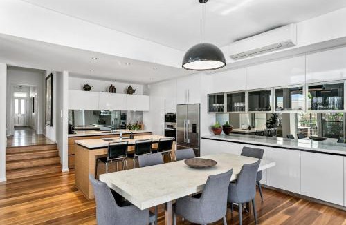 Mosman Park House | Mosman Park Luxury Family Home with Pool & Alfresco Dining