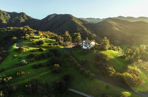 Thousand Oaks Cabin | Mountain View Cabin in the Hills