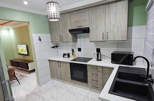 Rustenburg House | Moutain Ridge Lux Stay
