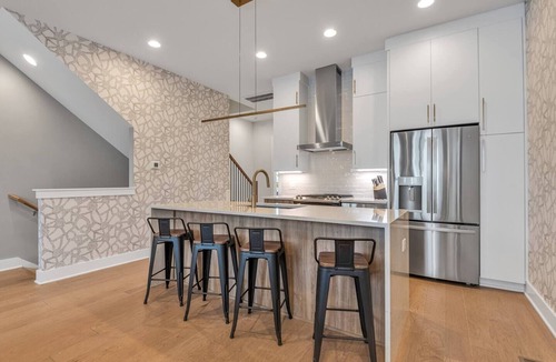 Corinne Place House | Music City Mansion! 2 Miles to Broadway + 12 beds