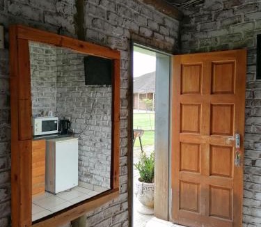 Hartswater Bed & Breakfast | N18 Chalets
