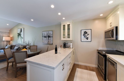 Napa Condo | Napa Golf Course Condo - 2 King Suites + En-Suite Baths - Perfect for 2 couples