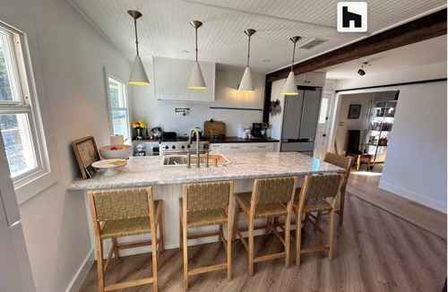Napa House | Napa Valley Designer Retreat- close to downtown !
