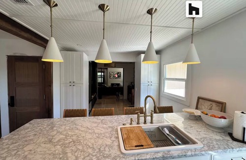 Napa House | Napa Valley Designer Retreat- close to downtown !