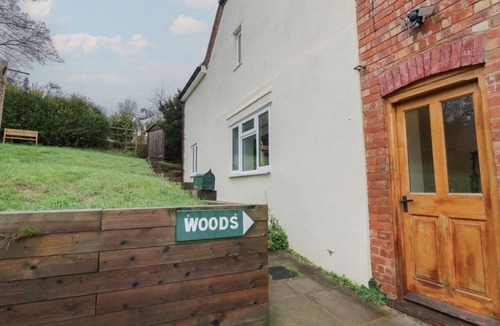 Napton-on-the-Hill House | Napton on the Hill - Sleeps upto 7 & Pet Friendly