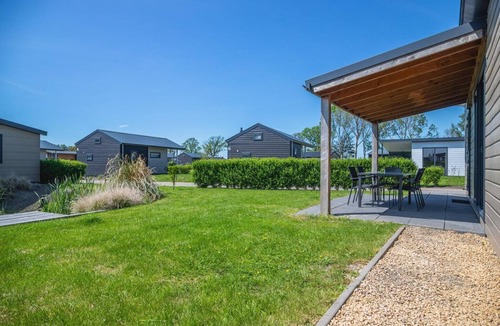West-Graftdijk House | Nature Escape with Pets in Drenthe