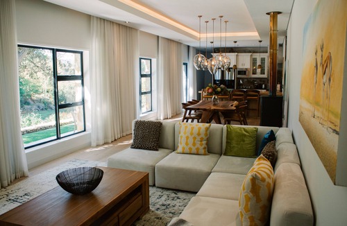 Cape Winelands House | Nature estate nestled in the wine valley