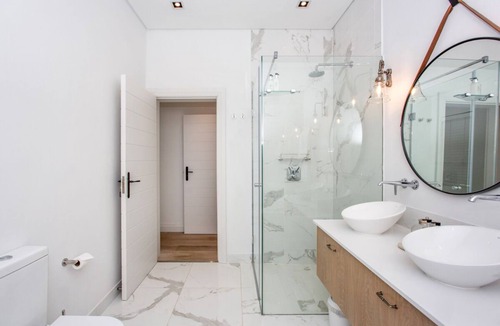 Cape Winelands House | Nature estate nestled in the wine valley