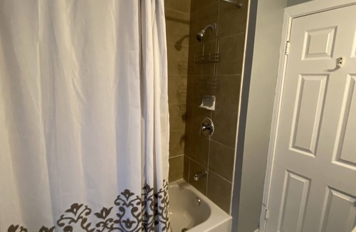 Downtown Baltimore Apartment | Near everything Downtown! Spacious Renovated Apt -Historic District
