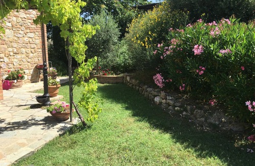 Gambassi Terme Apartment | Near San Gimignano Restored Air Conditioned Apartment with WiFi, Pool & Garden