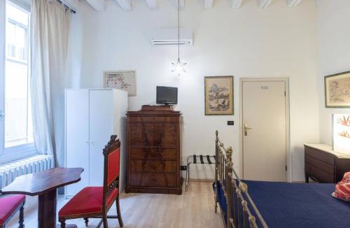 L'antico Ghetto Ebraico House | Nel Cuore di Bologna M ,Bologna by Shortholidays
