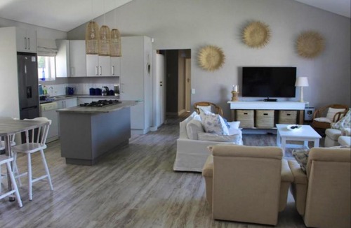 Voelklip House | Nest Egg Holiday Home Voëlklip