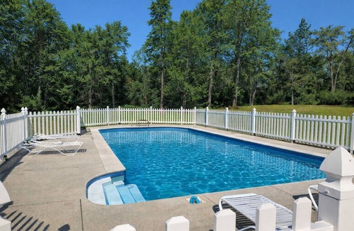 Tobyhanna House | NEW! 7000+ SQFT - The Grand Lodge - Spacious, Family Oriented - Huge Game Hall!