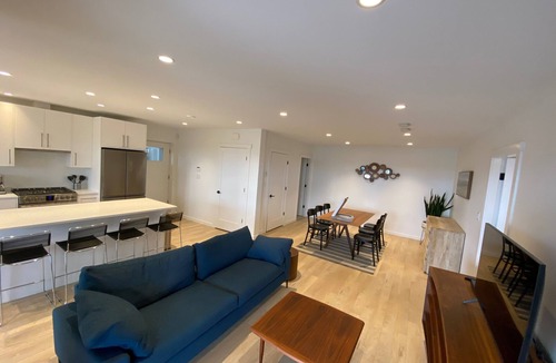 District of North Vancouver House | New above ground suite with large patio- Fully furnished,1 bedroom, sleeps 2