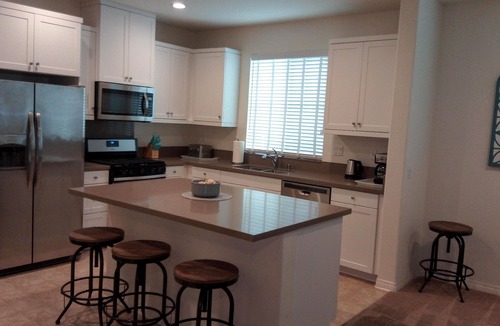 Imperial Beach House | NEW and AMAZING! Spacious! DOD, Military Welcome!