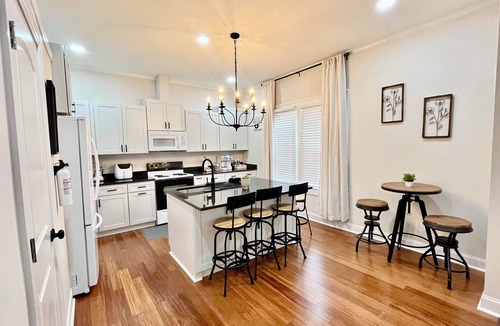 Kannapolis House | NEW-Heart of Kannapolis-Modern & Charming Escape